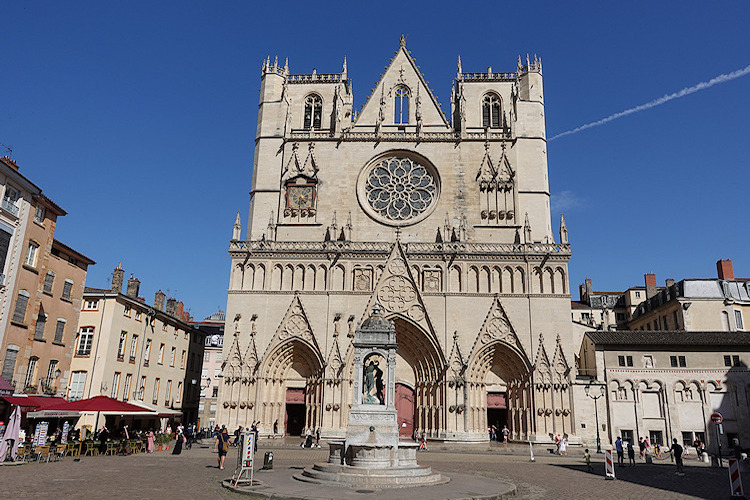 lyon01